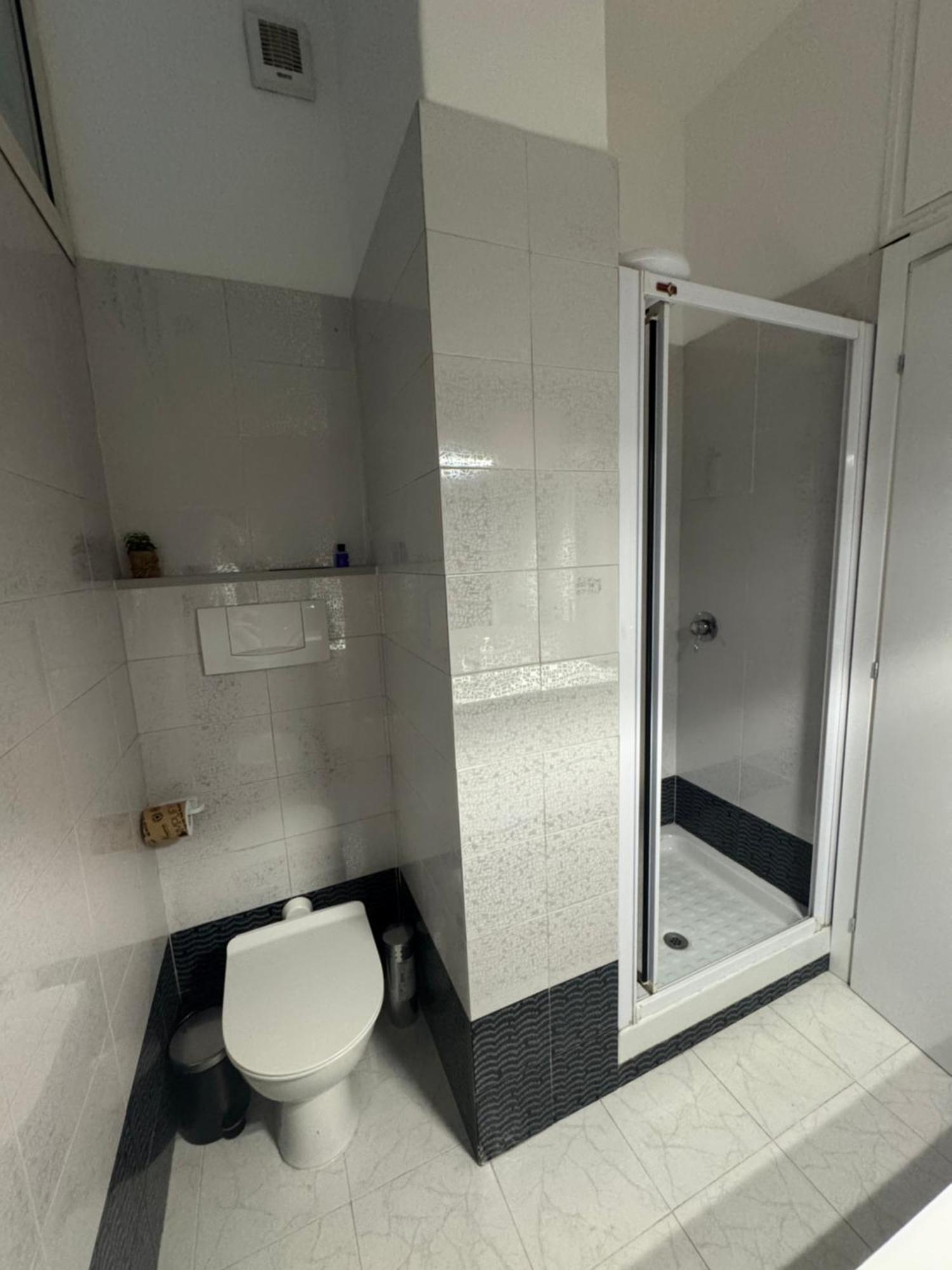Vacanze Romane Apartment In روما المظهر الخارجي الصورة